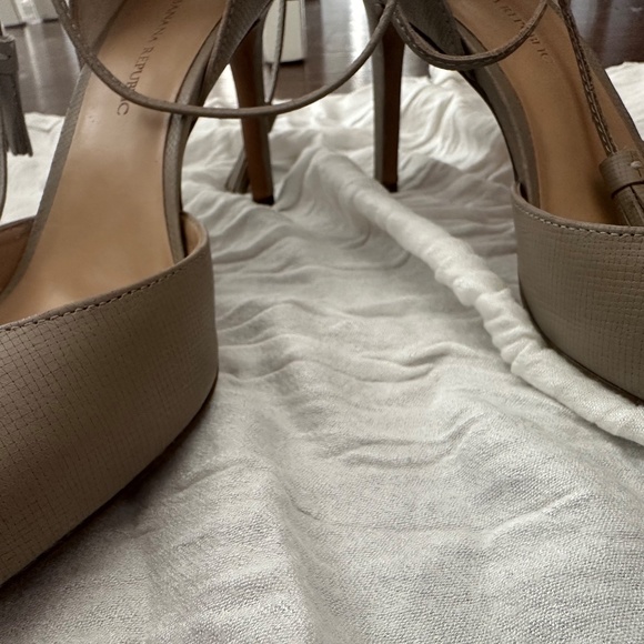 Banana Republic Madi Ankle Wrap High Heels in Grey Taupe - Picture 5 of 7